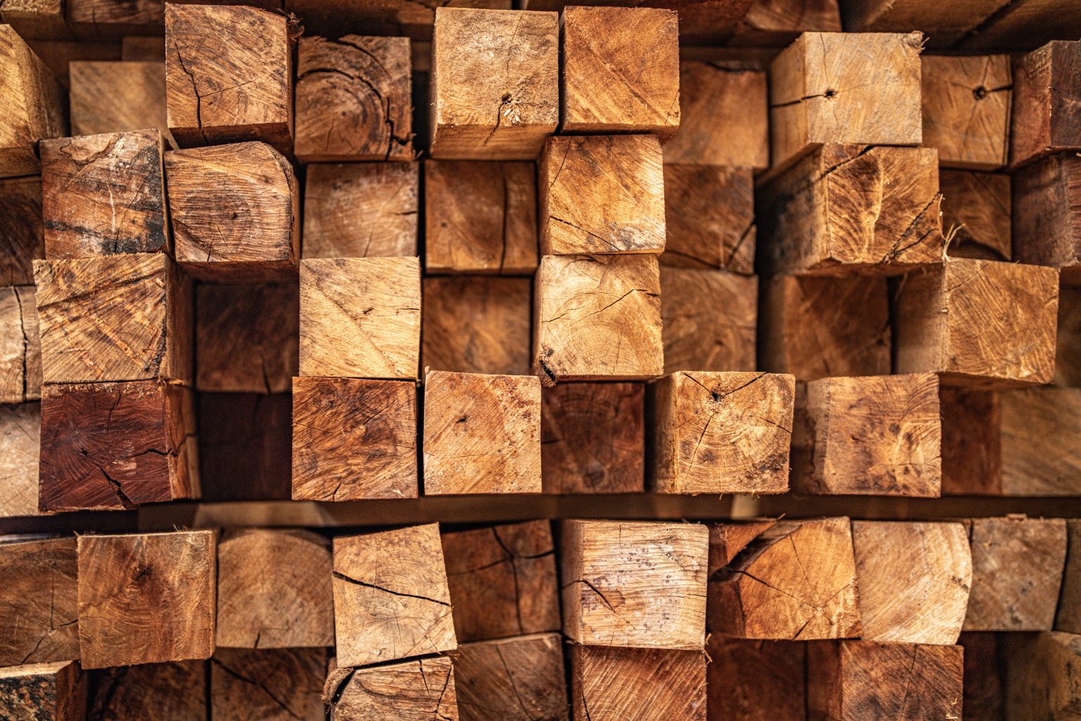 Raw Materials Rally as Dollar and Yields Pull Back